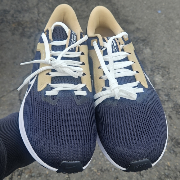 New women's Nike Zoom Pegasus 40 - Picture 2 of 4